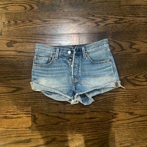 levi’s jean shorts